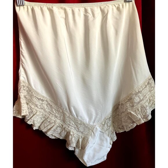 Rare Vintage 30s 40s High Cut panty shorts silk or rayon tap pants